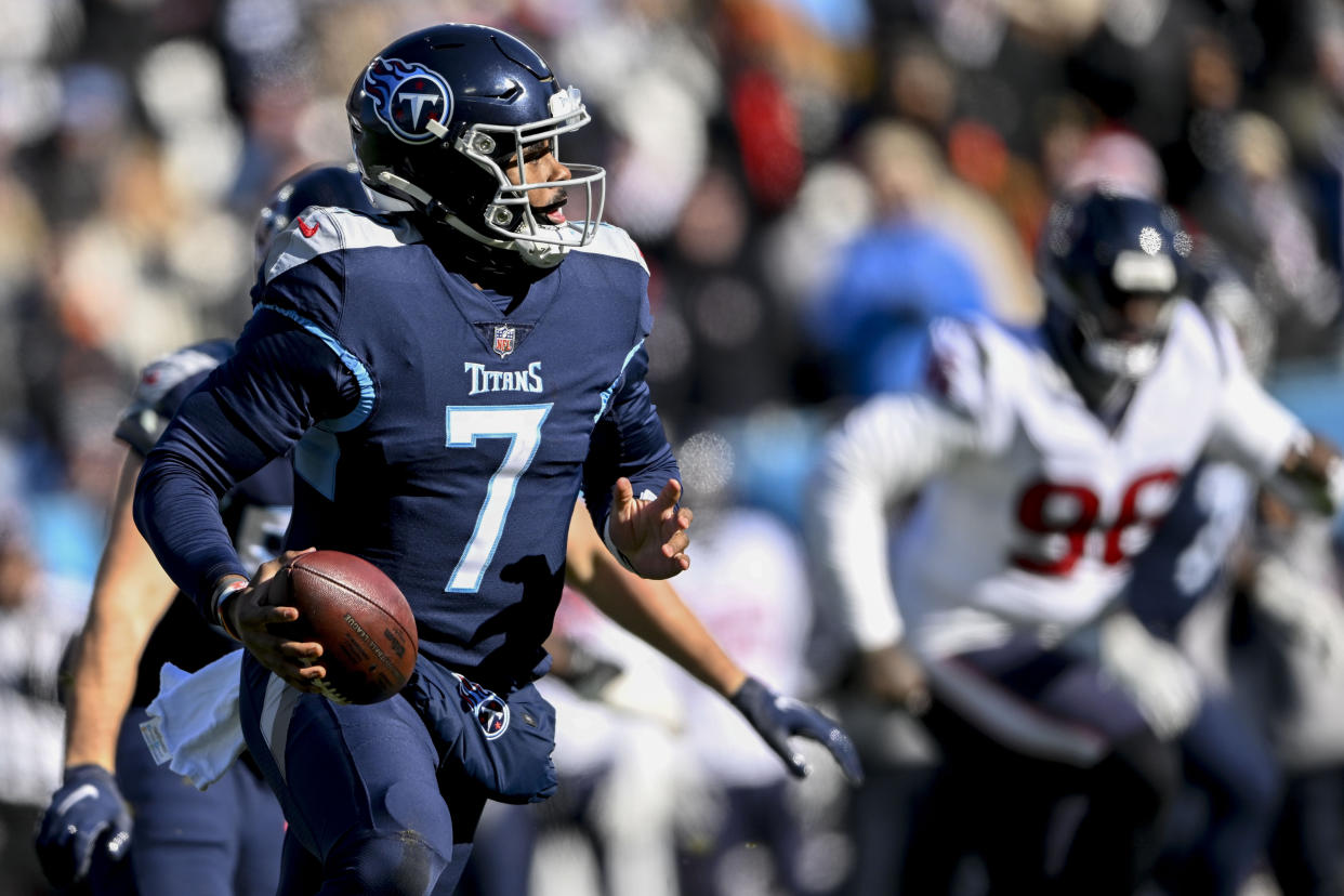 Tennessee Titans quarterback Malik Willis (7) is one of the few Titans players you might know on Thursday. (AP Photo/John Amis)