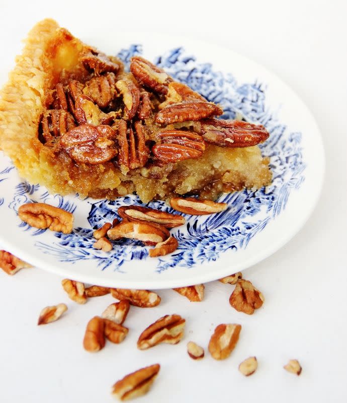 Farmhouse Pecan Pie