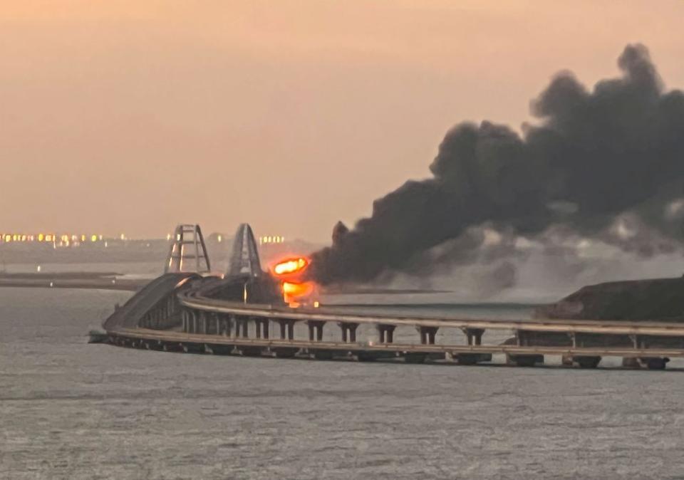 十月八日俄羅斯本土連接克里米亞半島的克赤大橋發生爆炸。（路透）