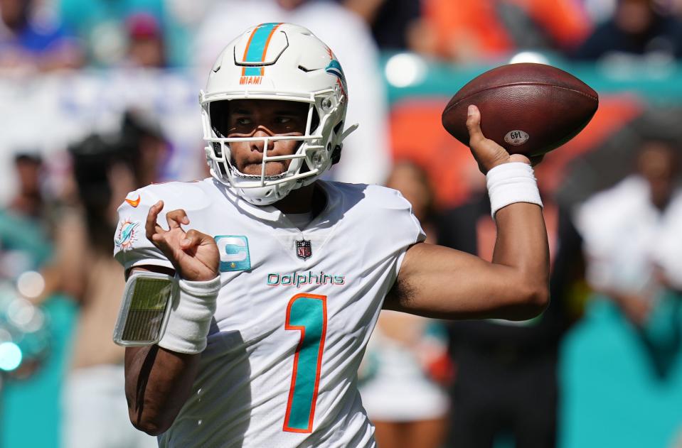 Miami Dolphins quarterback Tua Tagovailoa (1) drops back to pass against the Buffalo Bills in the third quarter of an NFL game at Hard Rock Stadium in Miami Gardens, Sept. 25, 2022. 