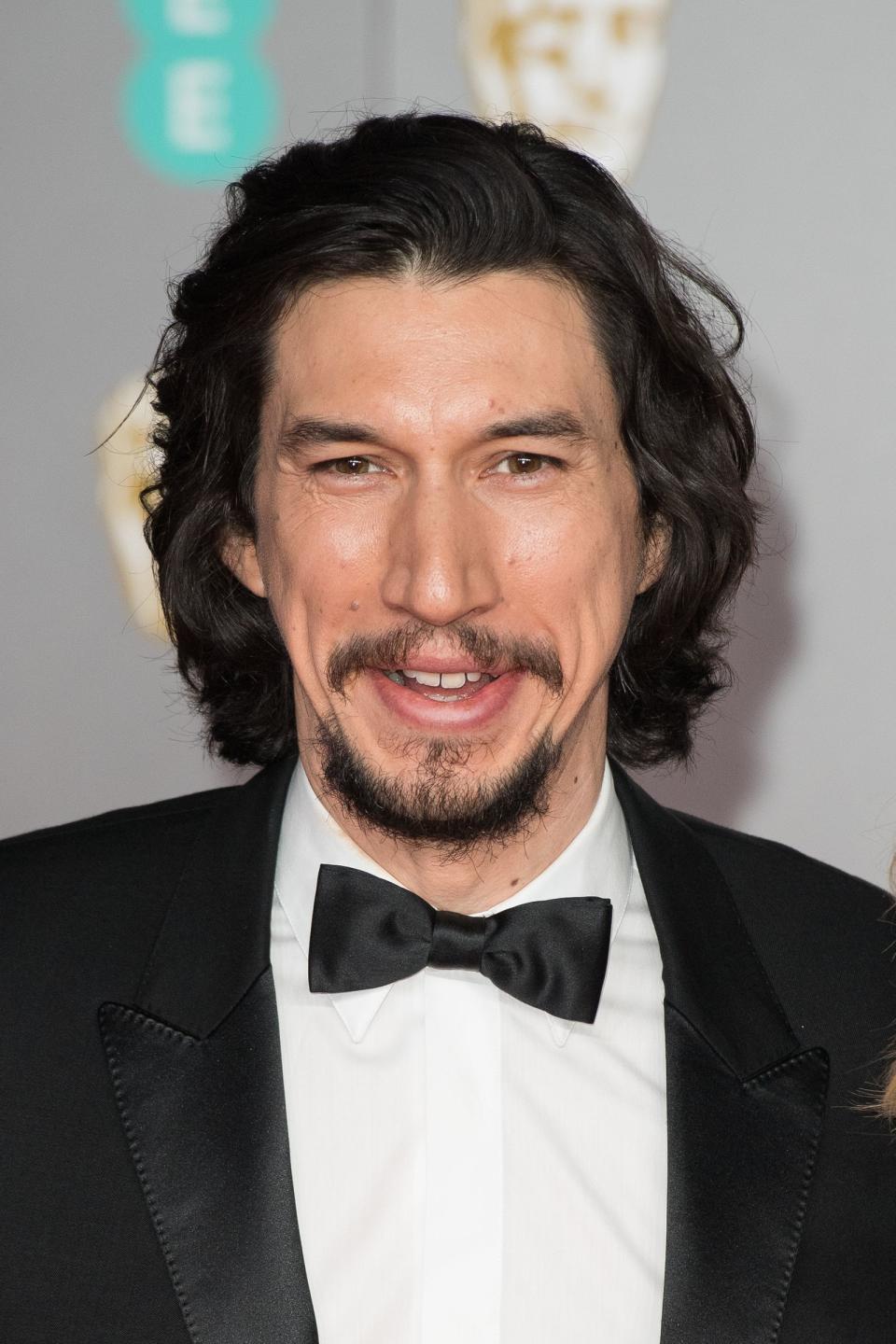 Adam Driver spielt in "Annette" einen Comedian, dessen Leben nach der Geburt seiner Tochter außer Kontrolle gerät. (Bild: Jeff Spicer/Getty Images)