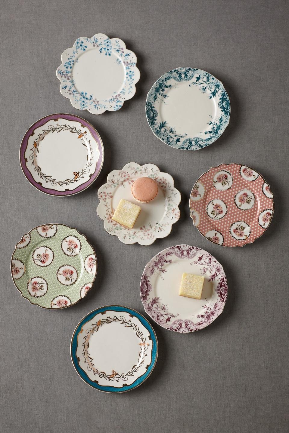 Petits Four Plates (8)