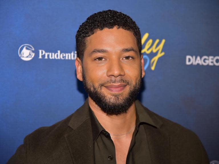 Jussie Smollett attack case to 'go before grand jury' amid reports he 'paid people to beat him'