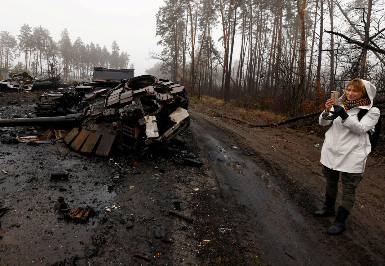 Iryna Vereshchagina films with her mobile phone destroyed Russian tanks and armoured vehicles