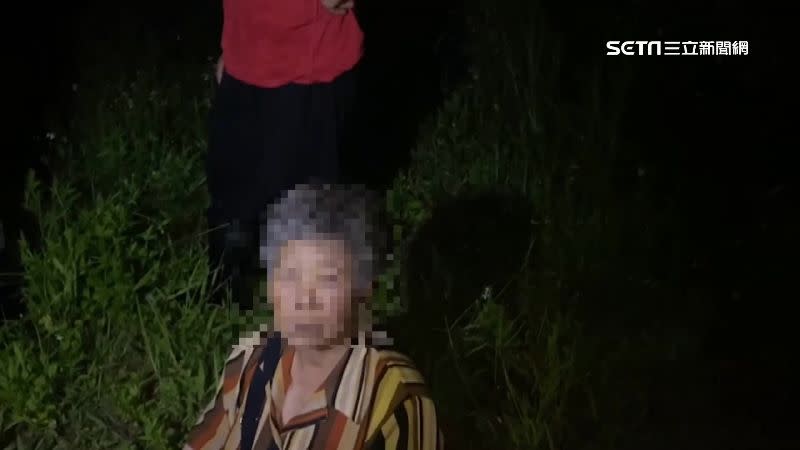 婦人失蹤家屬著急報警，最後在山裡找到她。