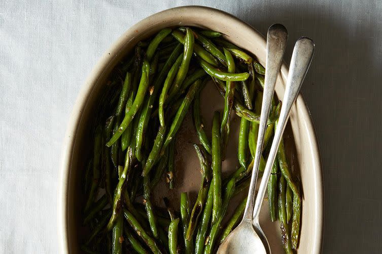 Penelope Casa’s Garlic Green Beans (Judias Verdes con Ajo) by Genius Recipes