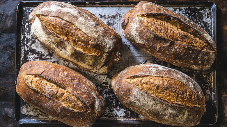 Il motivo per cui il pane a lievitazione naturale funziona ancora con una dieta priva di glutine