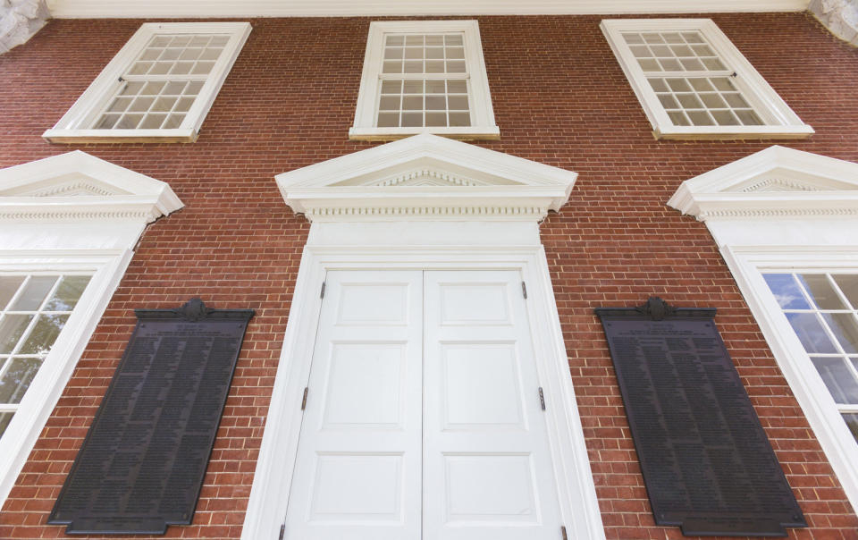 The board of visitors voted to remove the plaques commemorating former University of Virginia students who died fighting for the Confederacy in the Civil War. (Photo: Richard Dizon/The Cavalier Daily)