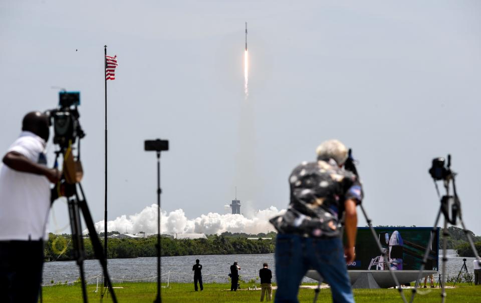 A SpaceX Falcon 9 rocket remains on Pad 39A at Kennedy Space Center, FL Monday, June 5 2022 The rocket, carrying supplies for the International Space Station, is scheduled to dock with the station Tuesday. Craig Bailey/FLORIDA TODAY via USA TODAY NETWORK