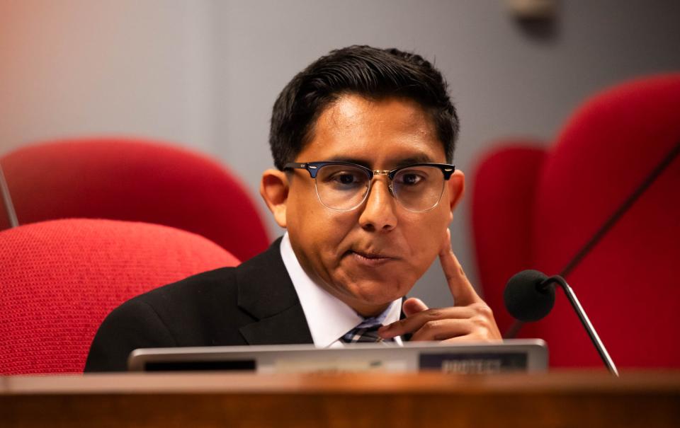 Rep. Oscar De Los Santos during a House NREW committee hearing inside the House of Representatives in Phoenix on Jan. 23, 2024.