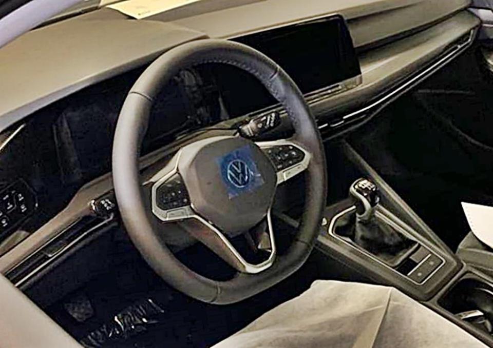 VW全新8代Golf試裝車提前曝光，全新內裝和外觀顛覆過往傳統
