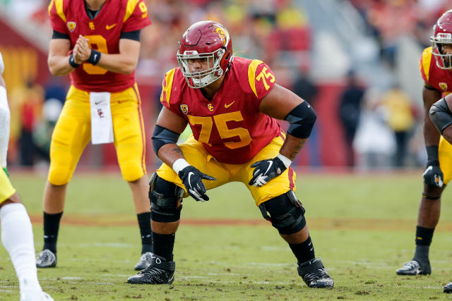 OL Alijah Vera-Tucker's USC pro day highlights