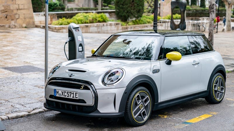 2023 Mini Cooper SE electric