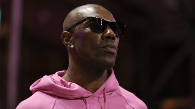 Former NFL star Terrell Owens films 'Karen' confrontation near Florida home