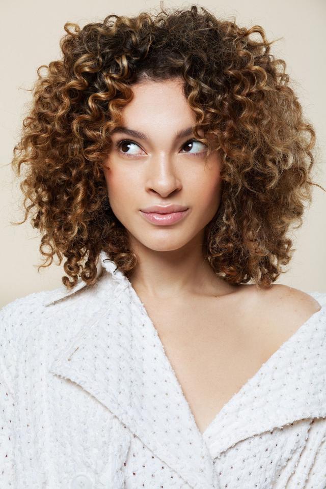 3 Cool Styles for Curly Hair