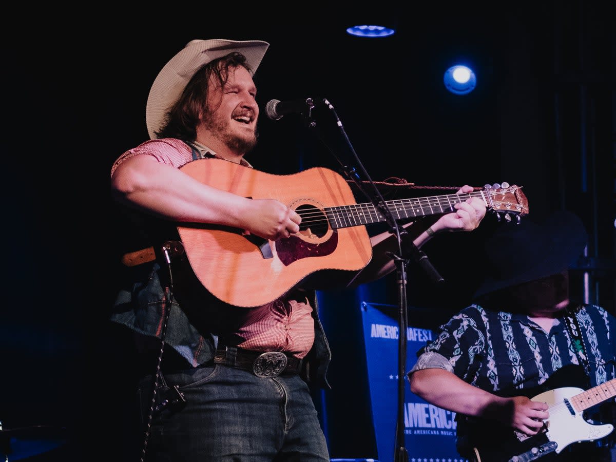 Willi Carlisle at AmericanaFest 2022  (Ellie Newman)