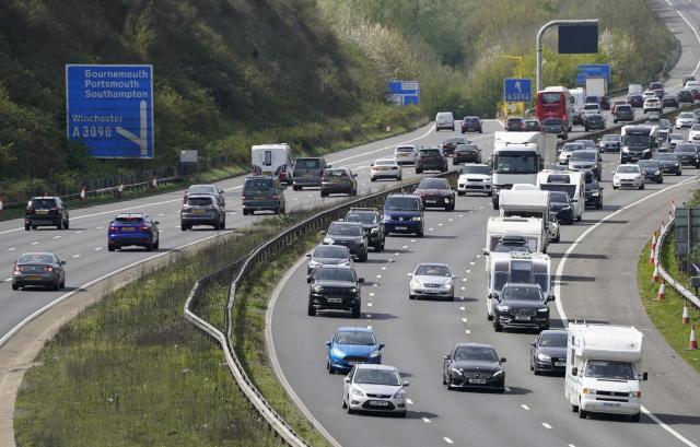 Hampshire traffic drivers delayed as two lanes of M3 motorway