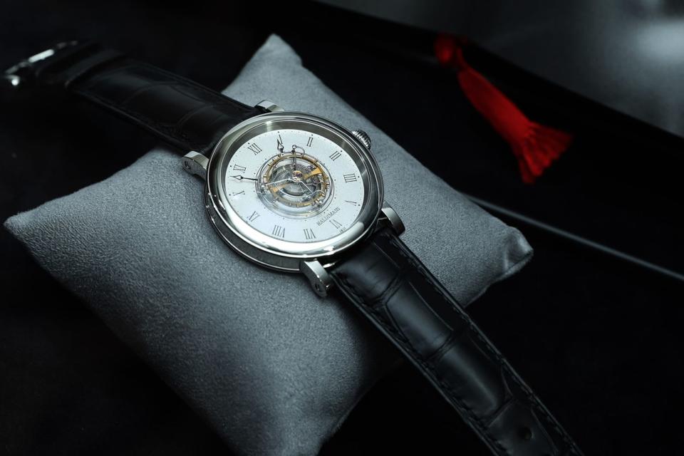 現場有許多難得一見的獨立製錶，像是這款HALDIMANN中置陀飛輪，受到許多藏家青睞。