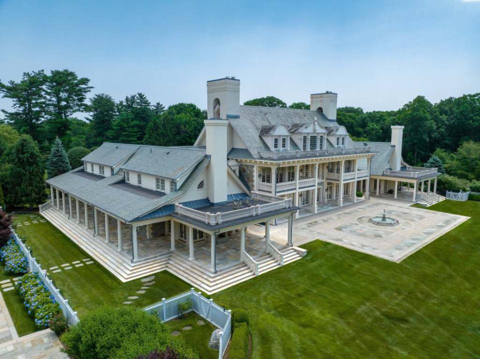 A gorgeous Greenwich, CT home is hitting the market for $28.5M. Jam Press/Brown Harris Stevens