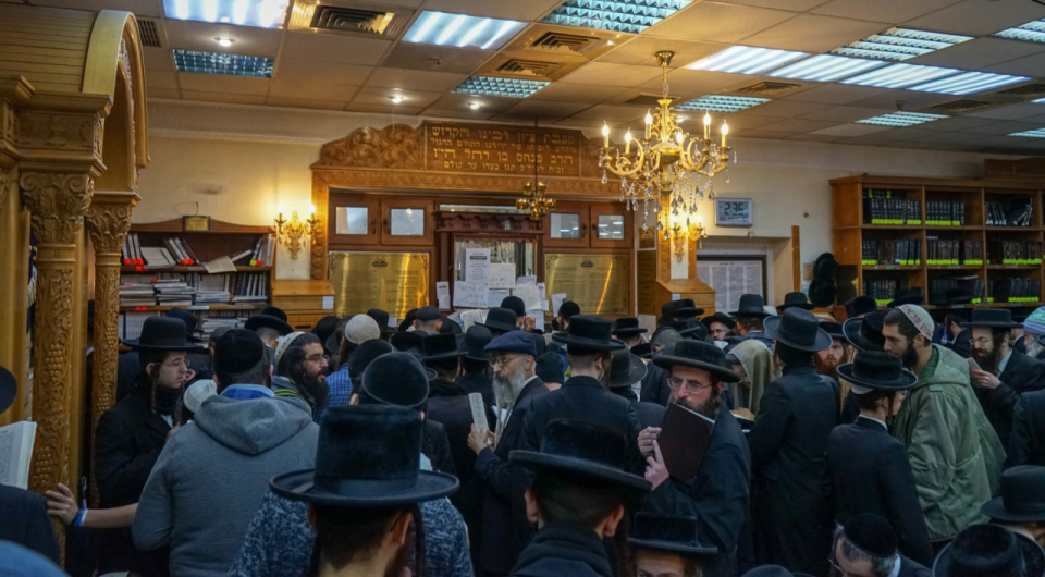 The tomb of Rabbi Nachman of Breslov. Uman, Ukraine. September 2022 <span class="copyright">Anthony Bartaway / NV</span>