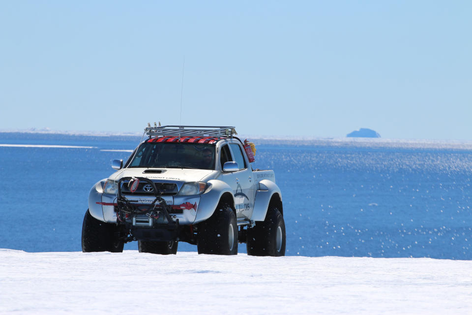 <p>The vehicles are re-engineered Toyota Hiluxes, fitted with very large low air-pressure tires. This setup has now successfully recorded 172,000 miles driven in Antarctica. </p>