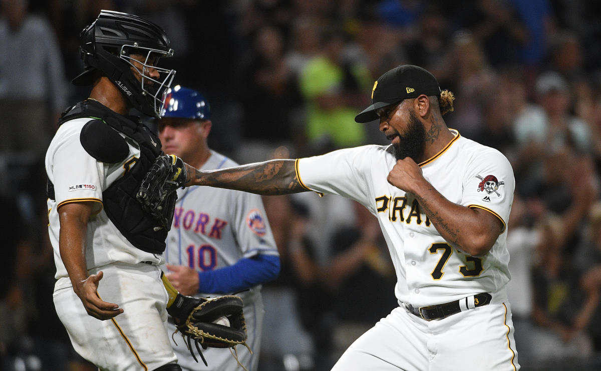 Dietrich admires deep home run at PNC Park