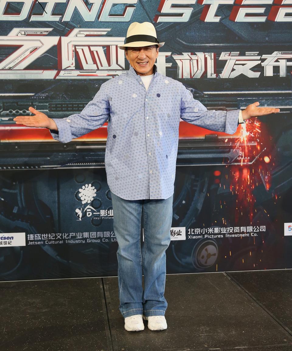 Der zweite Platz geht in diesem Jahr an den chinesischen Schauspieler und Actionstar Jackie Chan. Sein Jahreseinkommen beträgt laut "Forbes" 54 Millionen Euro.