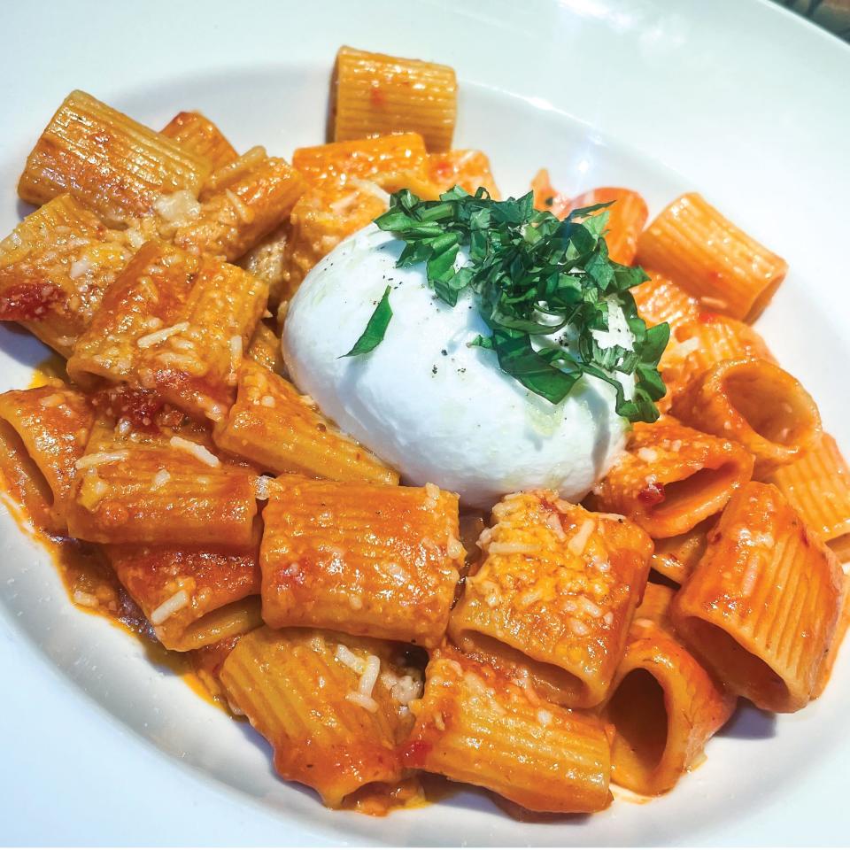 Spicy Rigatoni from @theoakhousenj, Oradell; photographed by @chaya_loves_wine