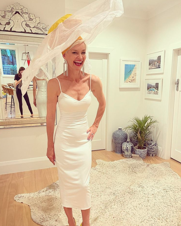 Jessica Rowe dresses up for Melbourne Cup 2021