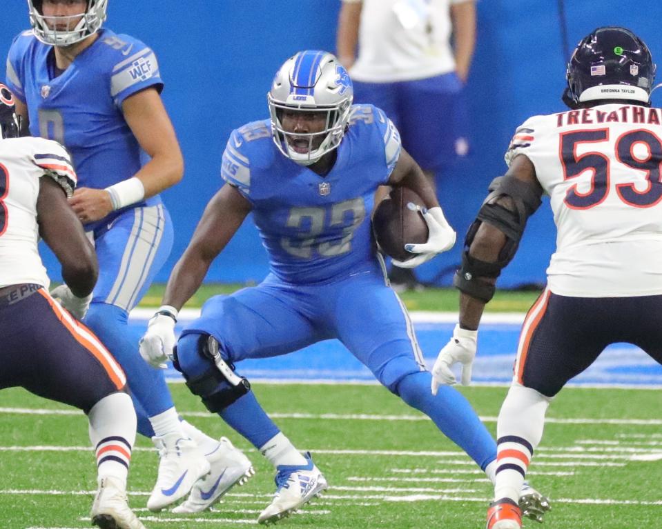 Lions running back Kerryon Johnson runs the ball during the first half at Ford Field on Sunday, Sept. 13, 2020.