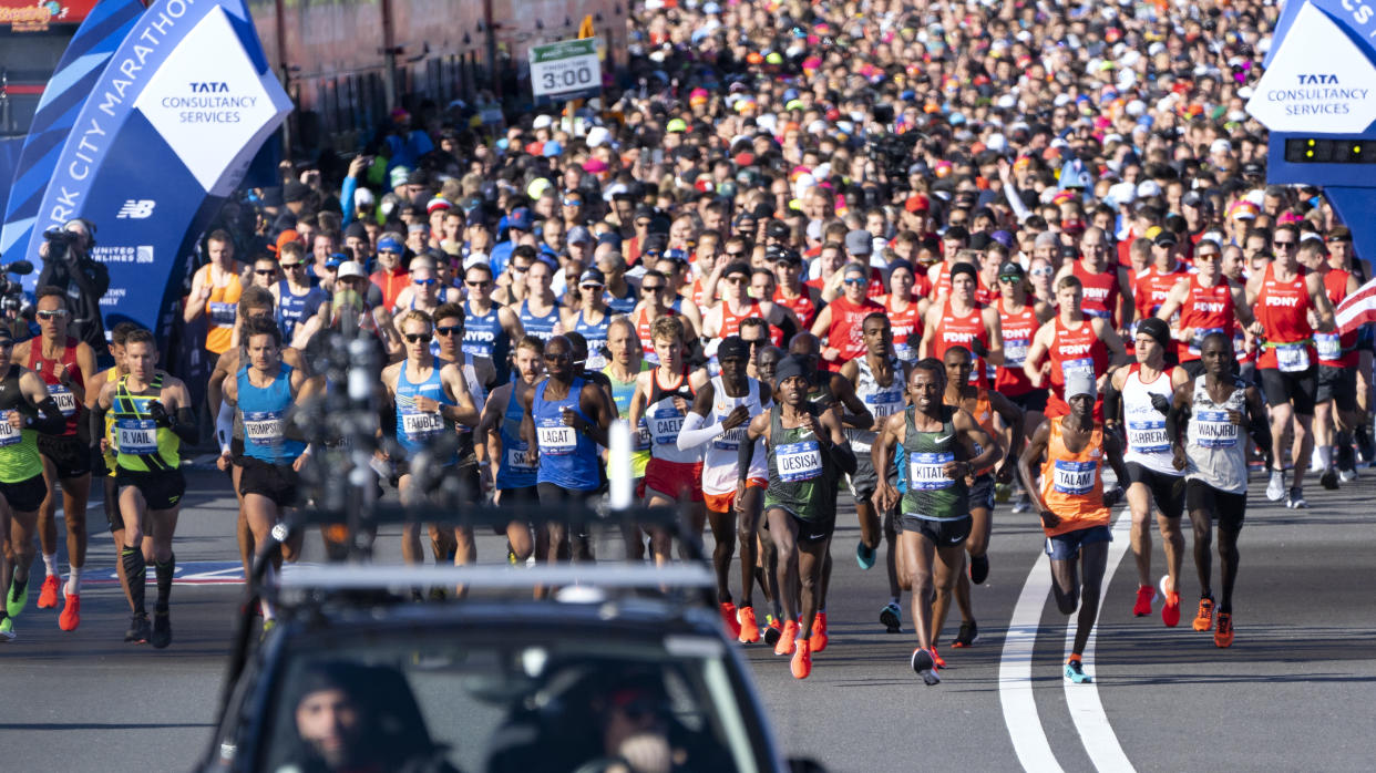 Ob ein Antrag während eines Marathons wohl eine gute Idee ist? (Symbolbild: AP Photo/Craig Ruttle)