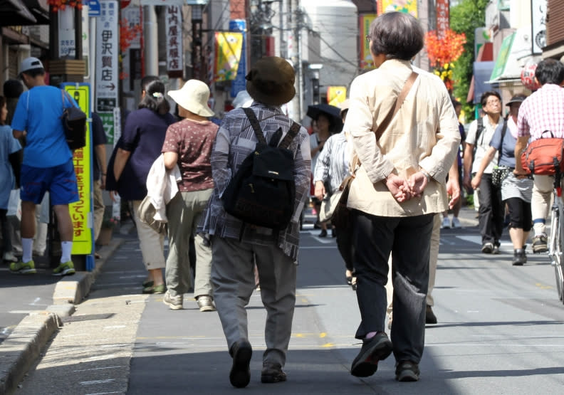 日本有許多的長輩愈來愈不輕易言退。nikkei