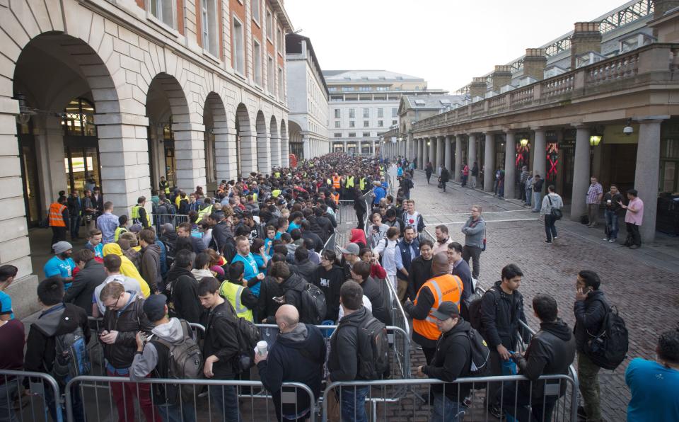 This morning’s scenes contrasted with previous launches, such as the queue before the iPhone 6 in September 2014 (SWNS)