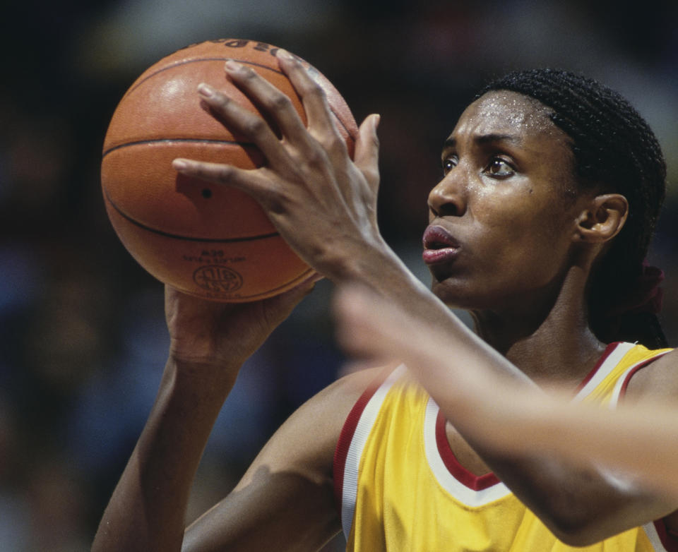 USC's Lisa Leslie won the Naismith Award in 1994. (Photo by Ken Levine/Allsport/Getty Images)