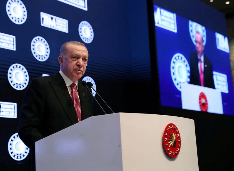 FILE PHOTO: Turkish President Erdogan addresses businesspeople during a meeting in Istanbul