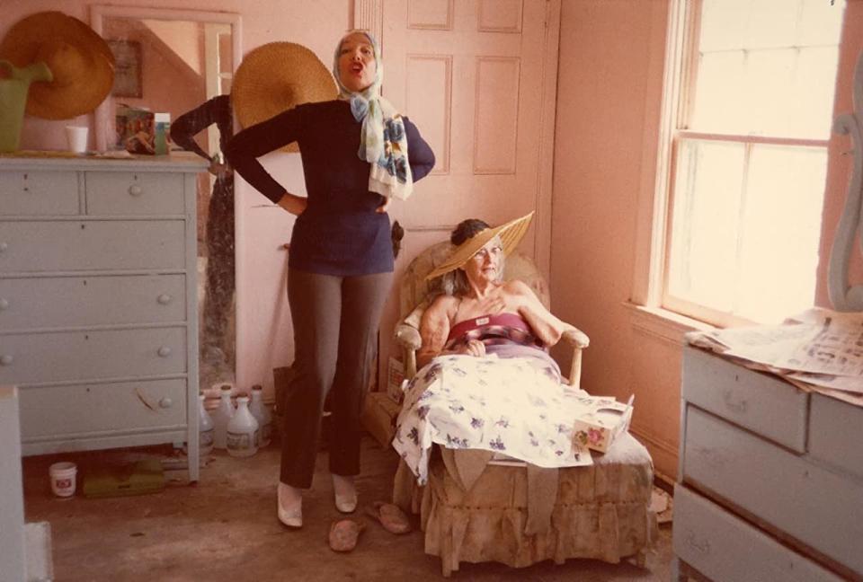 Edith Bouvier Beale and Edith 'Little Edie' Bouvier Beale in "Grey Gardens" (1975).
