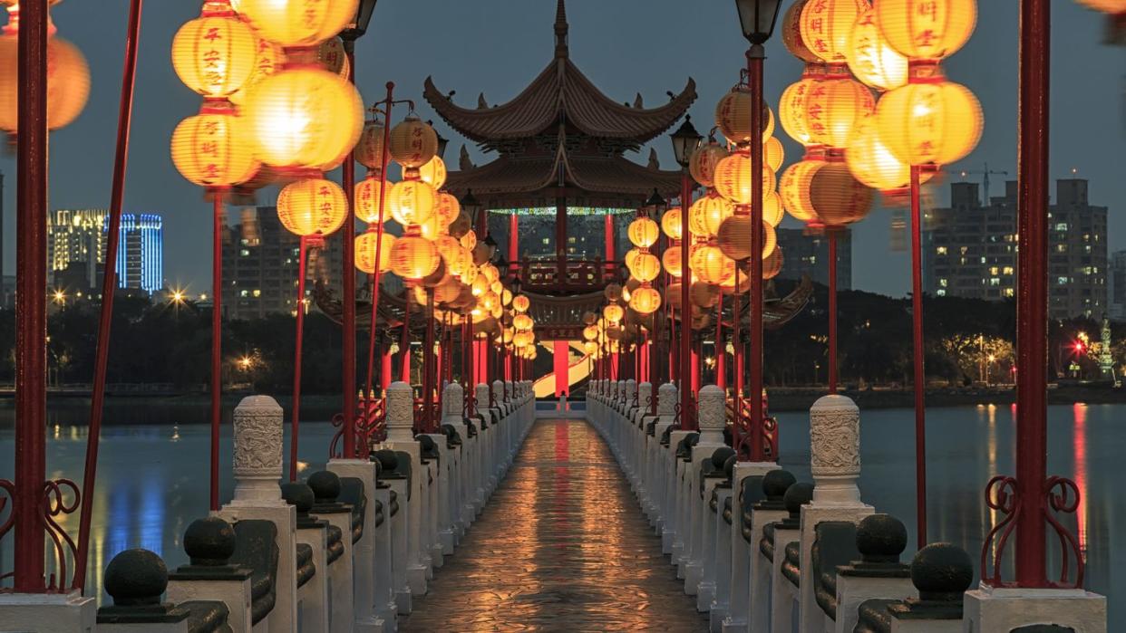 spring and autumn pavilions, lotus pond, kahosiung