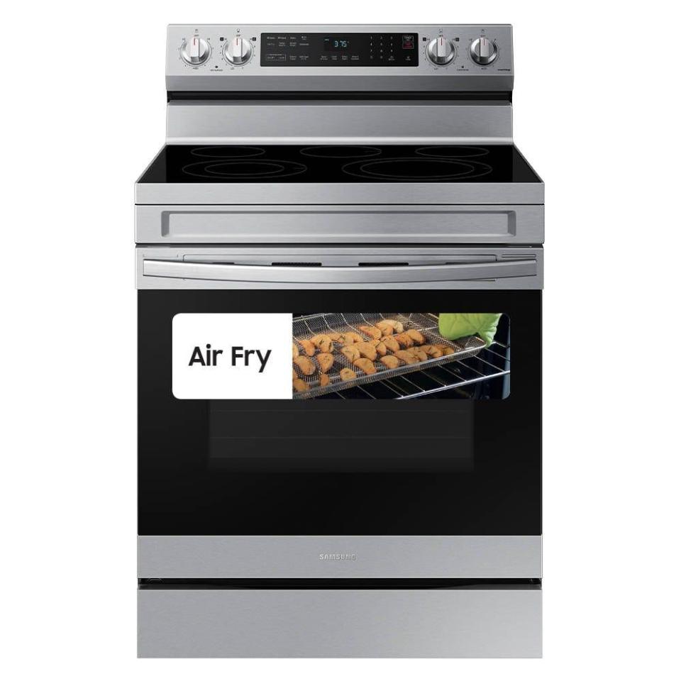 <p>Samsung Freestanding Electric Range</p><p>lowes.com</p><p>$869.00</p><p><a href="https://go.redirectingat.com?id=74968X1596630&url=https%3A%2F%2Fwww.lowes.com%2Fpd%2F--%2F5001782971&sref=https%3A%2F%2Fwww.popularmechanics.com%2Fhome%2Fa42575700%2Flowes-truckload-event-2023%2F" rel="nofollow noopener" target="_blank" data-ylk="slk:Shop Now;elm:context_link;itc:0;sec:content-canvas" class="link ">Shop Now</a></p><span class="copyright">lowes.com</span>