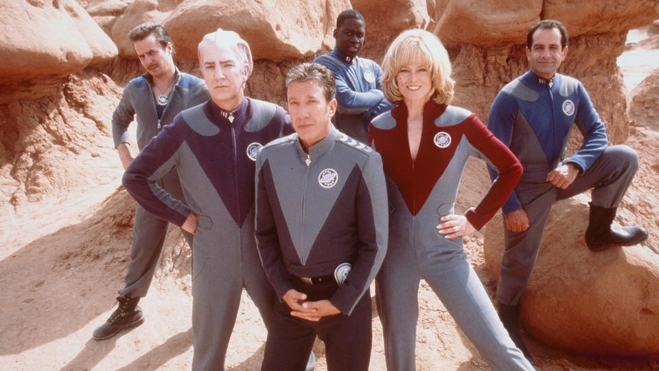 Sam Rockwell, Alan Rickman, Tim Allen, Daryl Mitchell, Sigourney Weaver and Tony Shalhoub  (L-R) in costume in Galaxy Quest