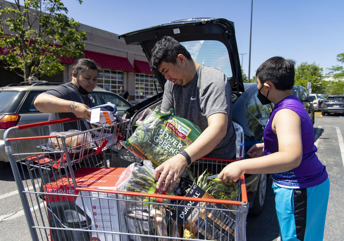 Commentary: Why grocery shopping is such a joy-suck