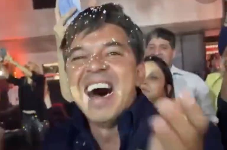 La alegría de Marcelo Gallardo durante la fiesta en la que se celebró el título en la Liga Profesional, su primera conquista de liga doméstica desde que llegó al club, en 2014.