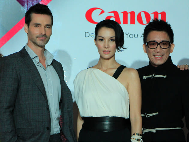 From left to right: Fashion photographer Todd Anthony Tyler, host Nadya Hutagalung, fashion director Daniel Boey. (Yahoo! photo/ Deborah Choo)