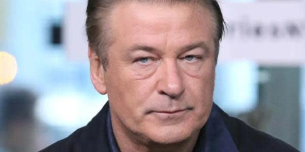 Alec Baldwin mató accidentalmente a una mujer tras disparar un arma de utilería 