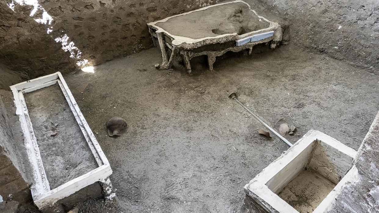 PHOTO: Archeologists discovered the remains of a man and a woman during the recent excavations of Region IX, Insula 10 in Pompeii. (Archaeological Park of Pompeii)