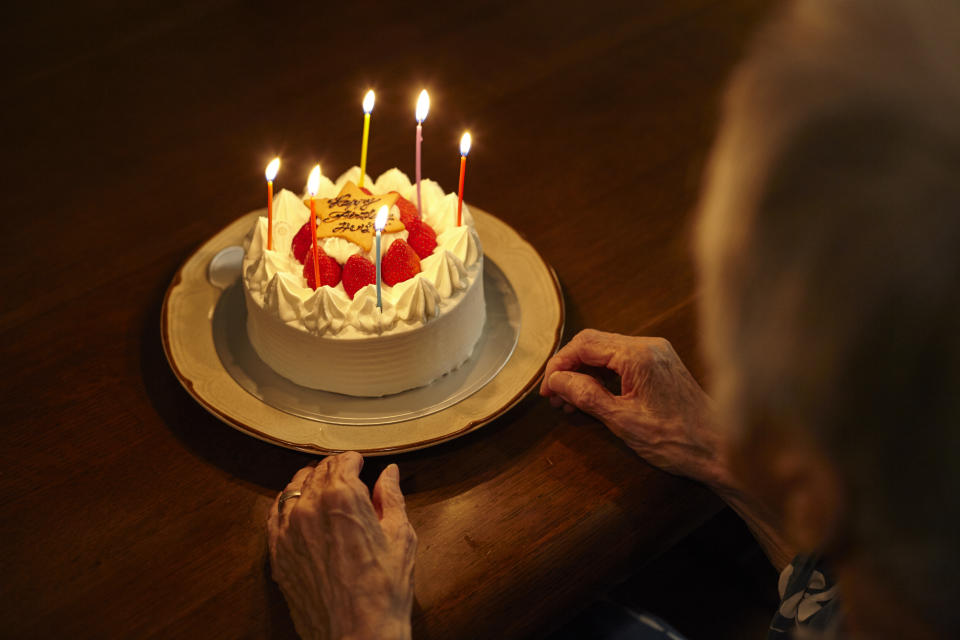 John Knowles, 95, wünschte sich zu seinem Geburtstag nichts als Glückwunschkarten aus aller Welt – und die bekam er in rauen Mengen. Symbolbild: Getty Images / Yosuke Suzuki