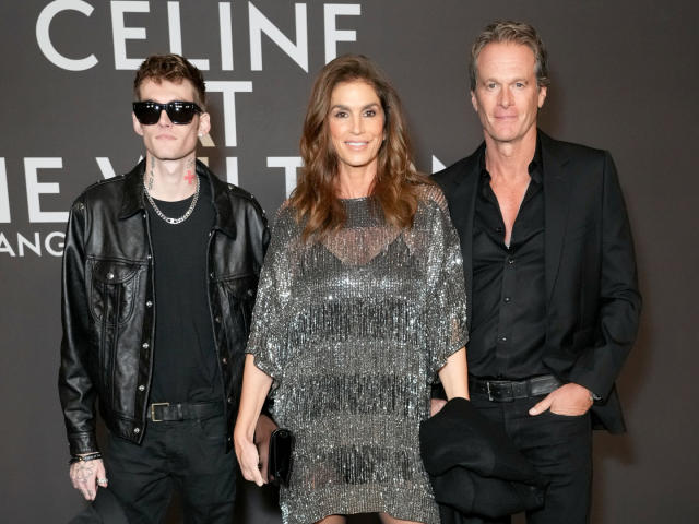 Cindy Crawford and Kaia, Presley, and Rande Gerber Have a Paris