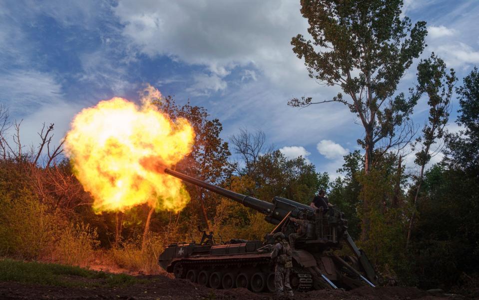 Ukrainian howitzer gunners fire at Russian front-line positions in Donetsk