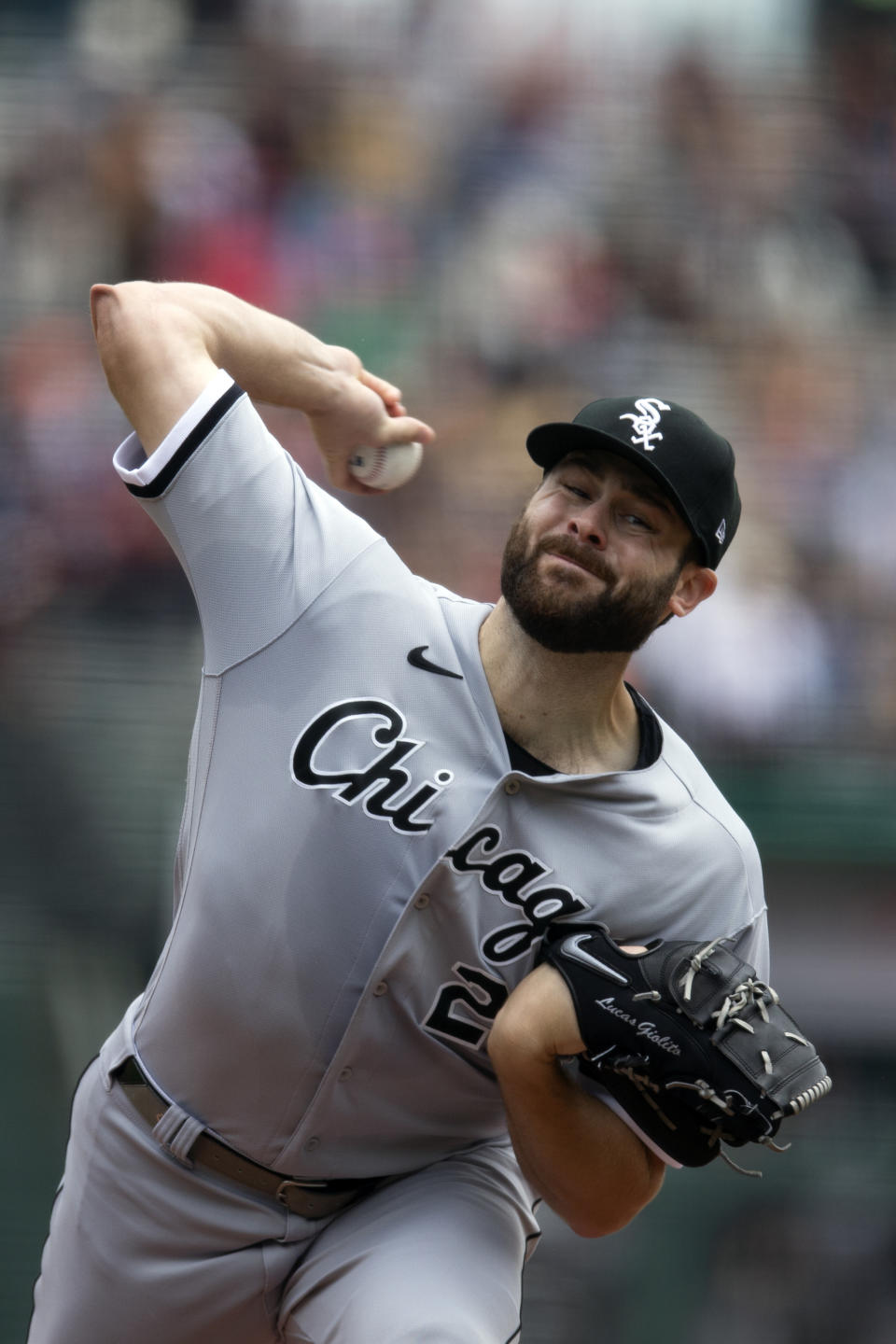 Chicago White Sox starting pitcher Lucas Giolito delivers a pitch against the San Francisco Giants during the first inning of a baseball game, Sunday, July 3, 2022, in San Francisco. (AP Photo/D. Ross Cameron)