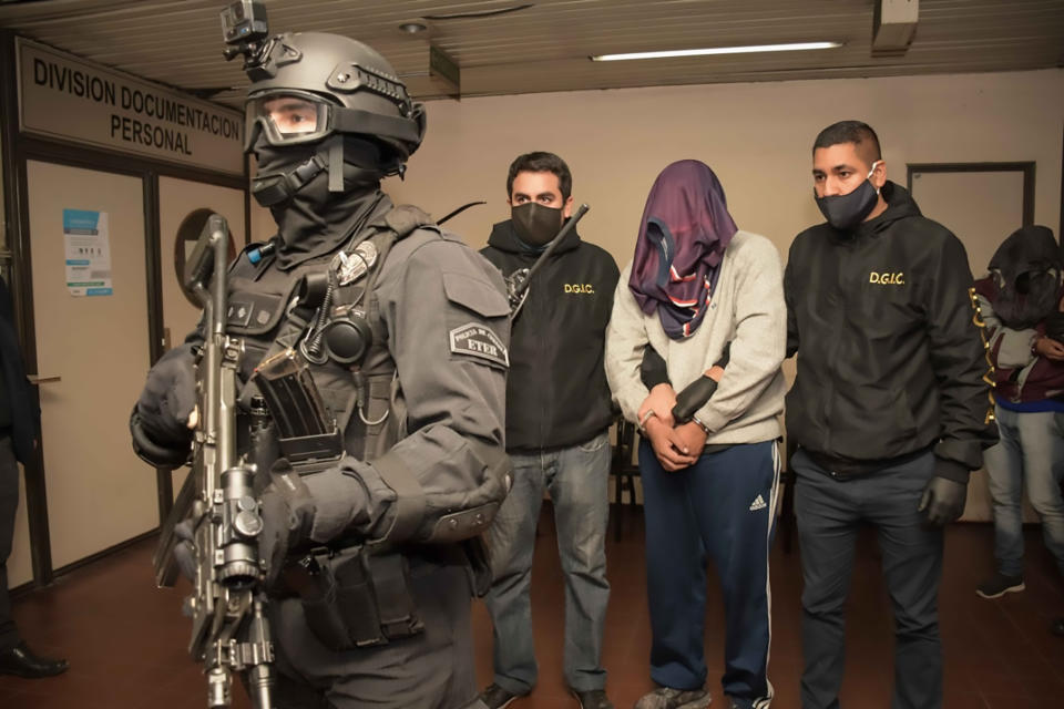 The police detain a suspect linked to the murder of the 14-year-old teenager. Source: Australscope/CEN