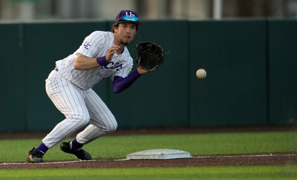 University of Evansville’s Simon Scherry (9) makes a catch at third base against Austin Peay at Charles H. Braun Stadium in Evansville, Ind., Tuesday night, March 29, 2022. The Aces earned a 10-5 win against Austin Peay. 